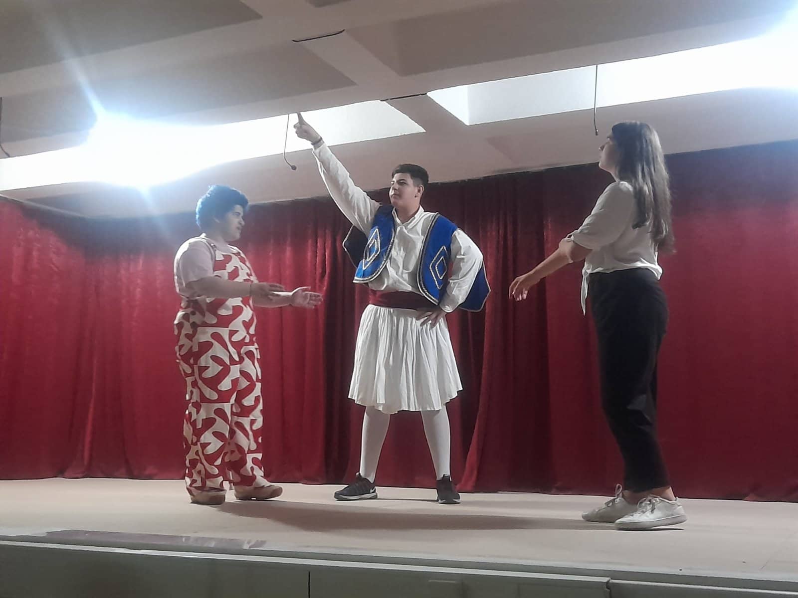 ΘΕΑΤΡΟ 3